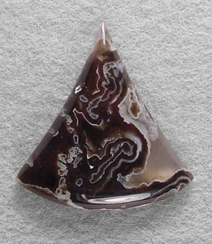 black tube agate